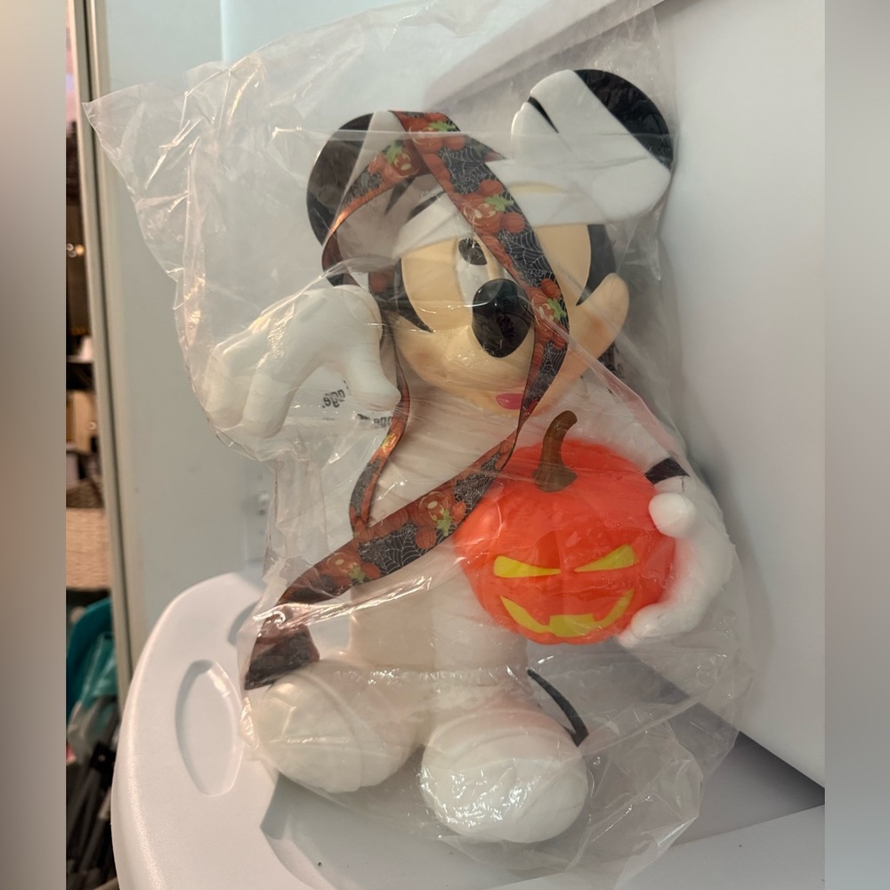 Mummy Mickey Halloween popcorn bucket. Brand new